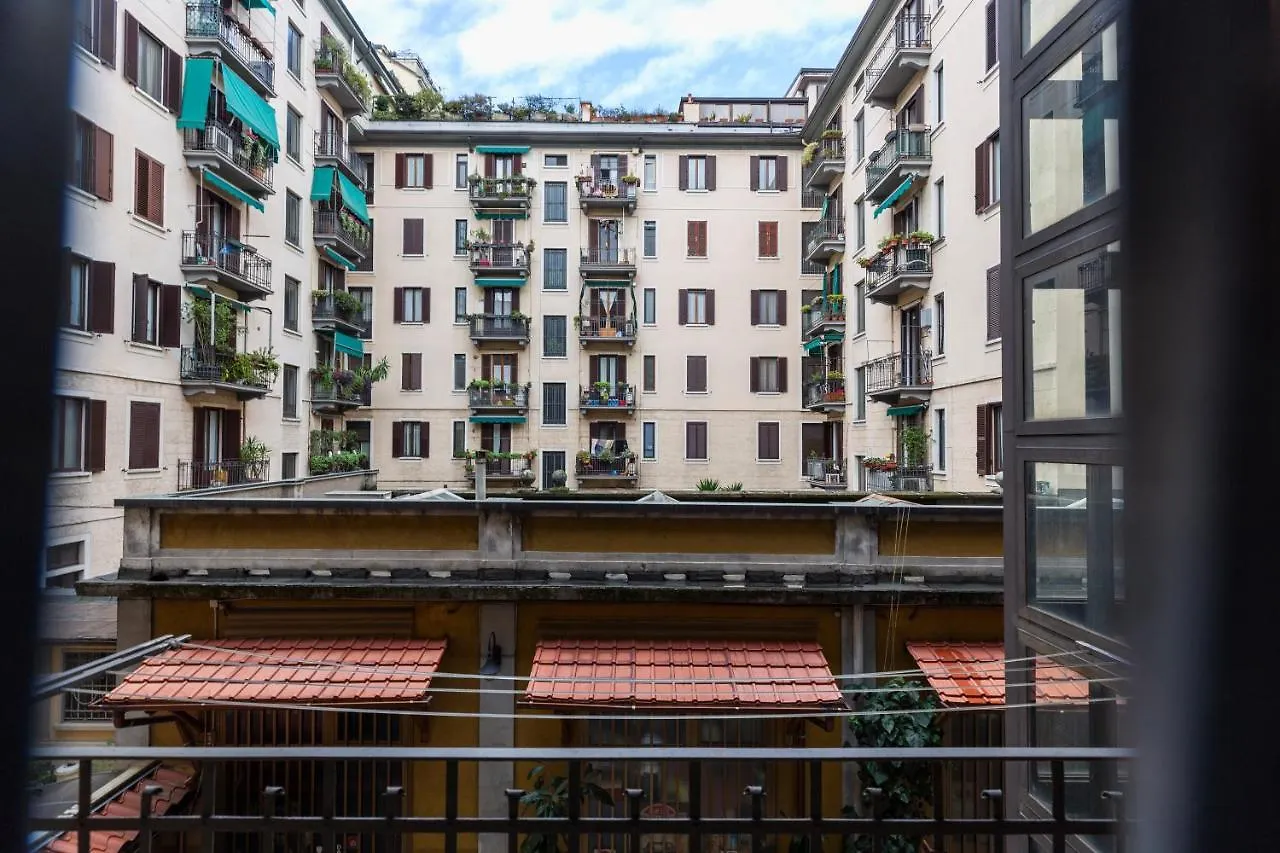 Magic Place Milano 0*,  Italien
